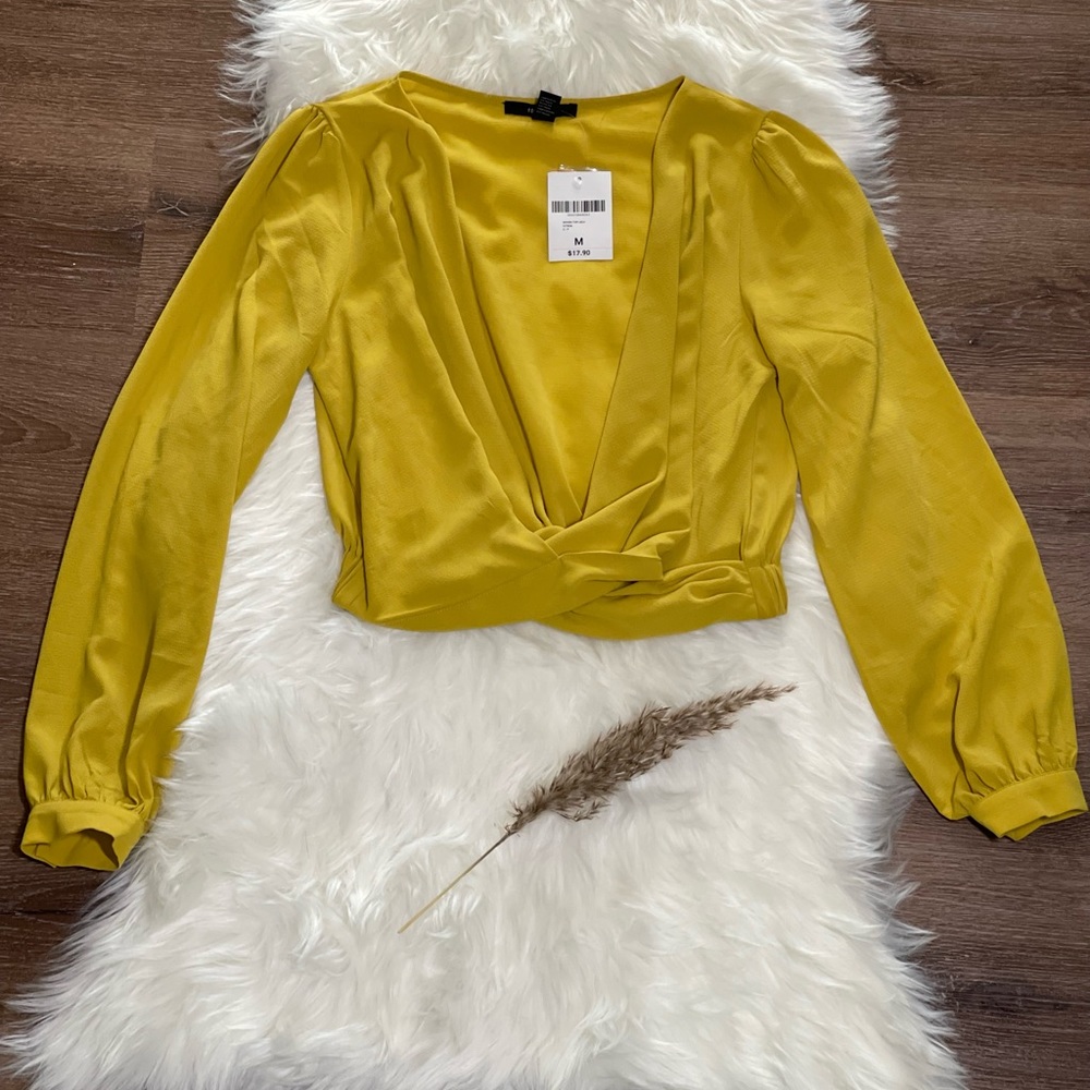 Forever 21 Mustard Long Sleeve Crop Top NWT Size Med